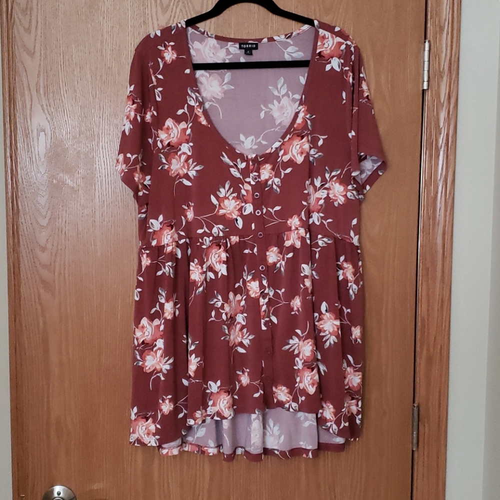 Torrid dusty pink shirt